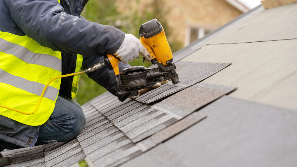 We help roofers grow their careers!