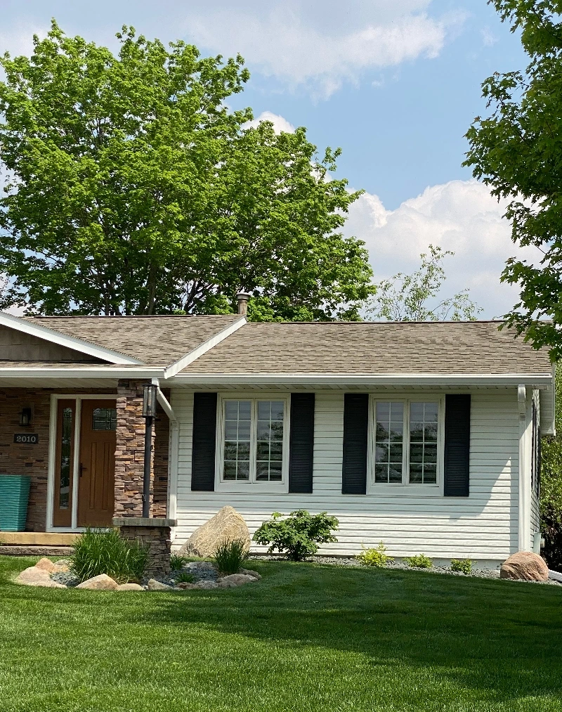 Roofing services by Brincks Exteriors in Waukee, IA